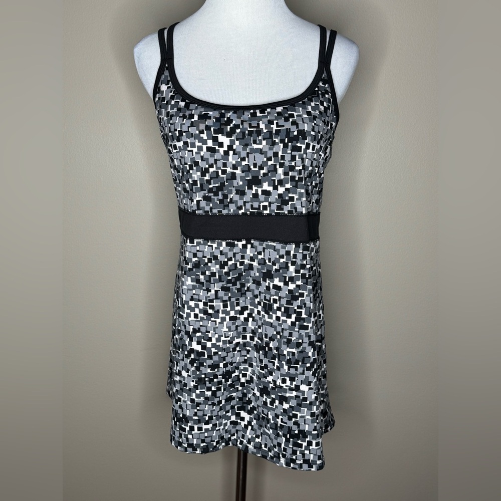 Soybu womens yoga/activewear bra top black/gray printed size XL.